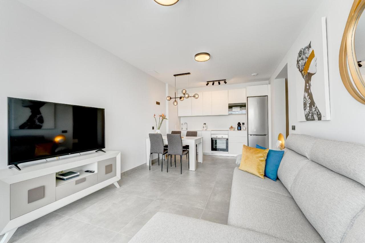 Modern New Apartment Las Terrazas De Costa Adeje. Heated Pool, Big Terrace And Private Parking Exterior photo