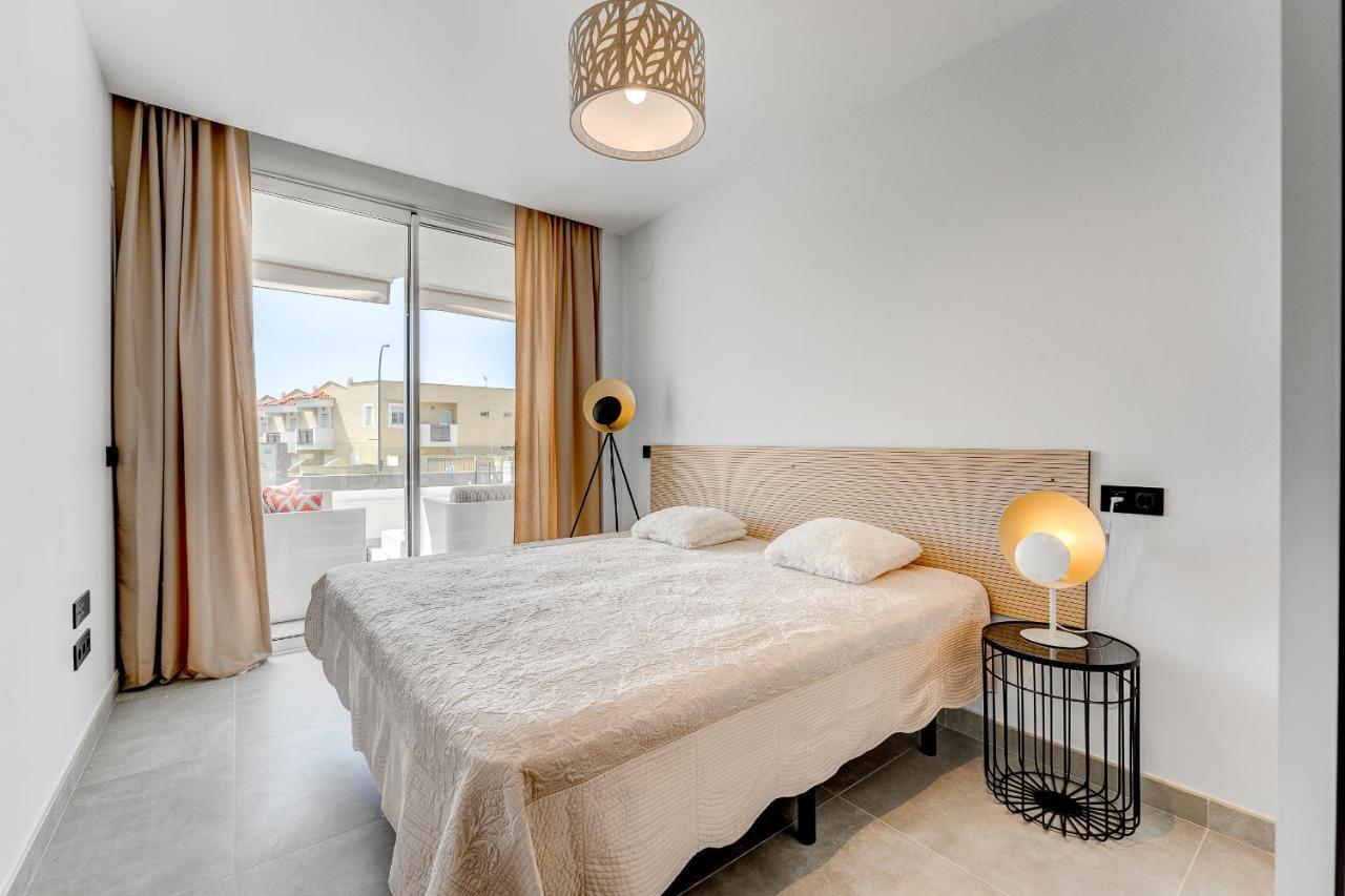 Modern New Apartment Las Terrazas De Costa Adeje. Heated Pool, Big Terrace And Private Parking Exterior photo